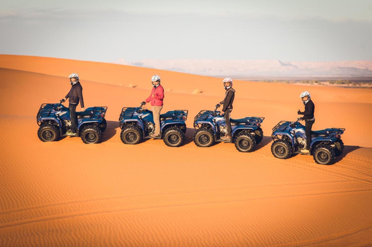 Azawad Luxury Desert Camp Мерцуга Екстериор снимка