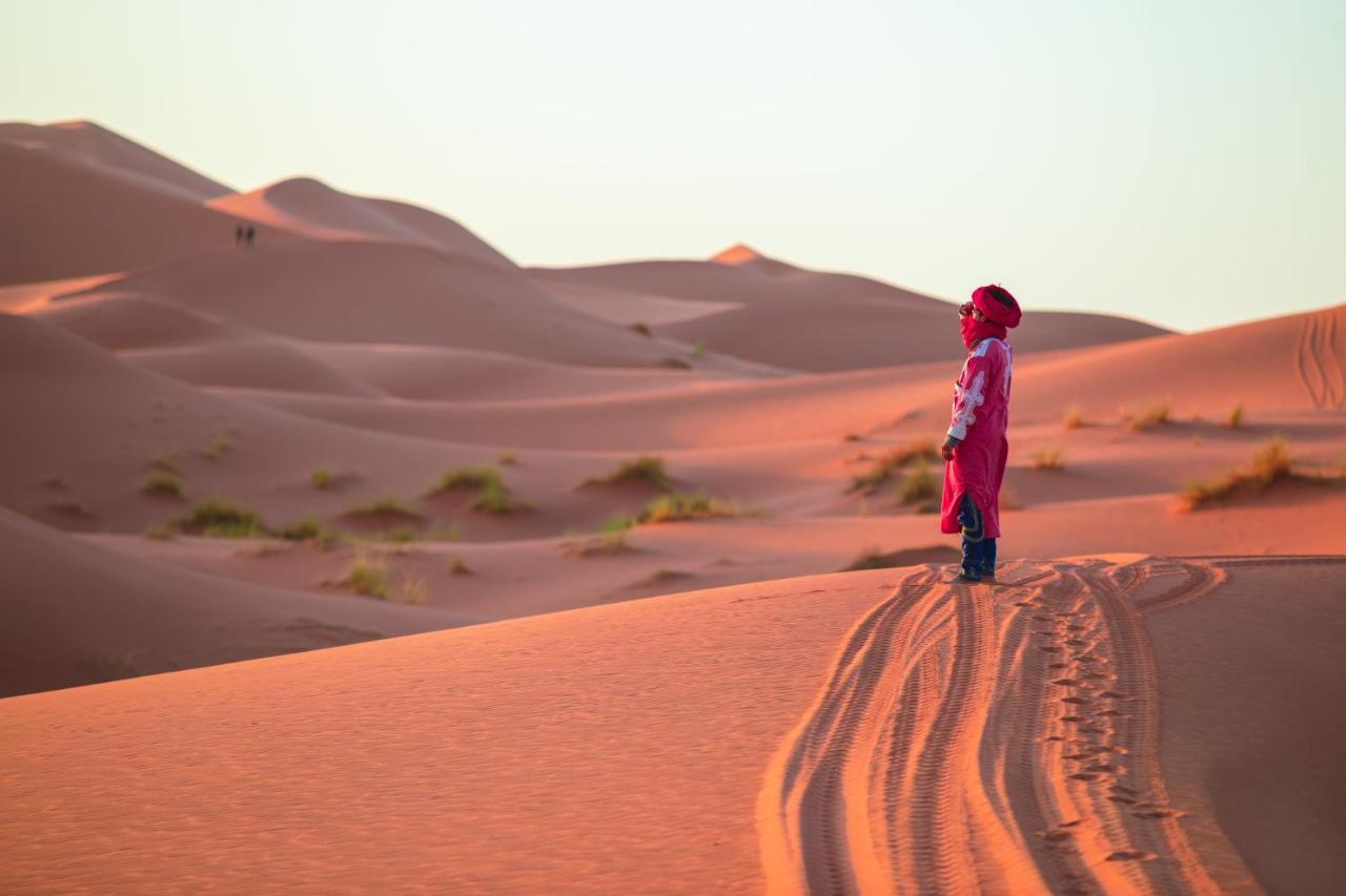 Azawad Luxury Desert Camp Мерцуга Екстериор снимка